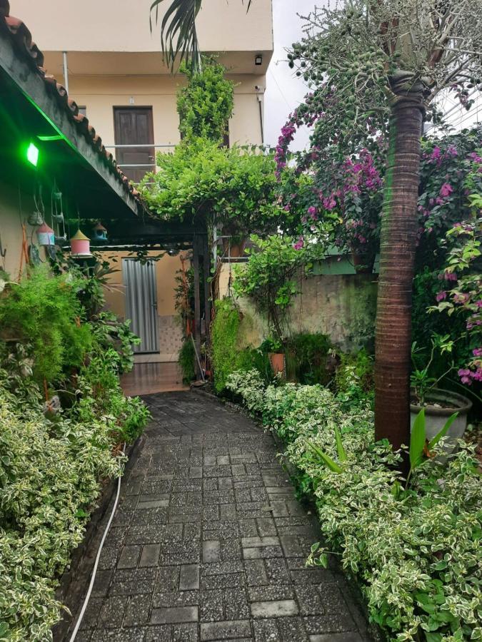 Pousada Casa Da Lucinha Форталеза Екстер'єр фото